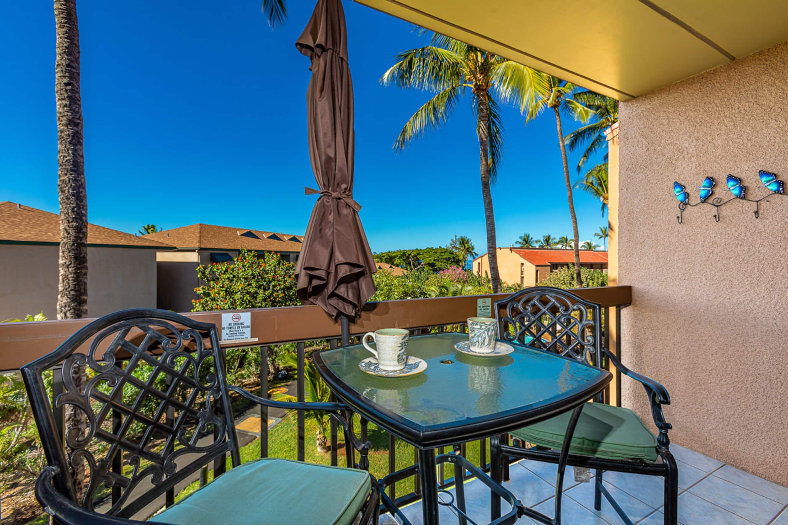 Condo in Kihei · ★4.84 · 1 bedroom · 2 beds · 1 bath - Image 4