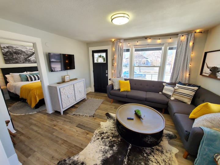 The Gathering Place: Mtn View, 3 Bdr, Hot Tub, Occ - Colorado Springs, CO