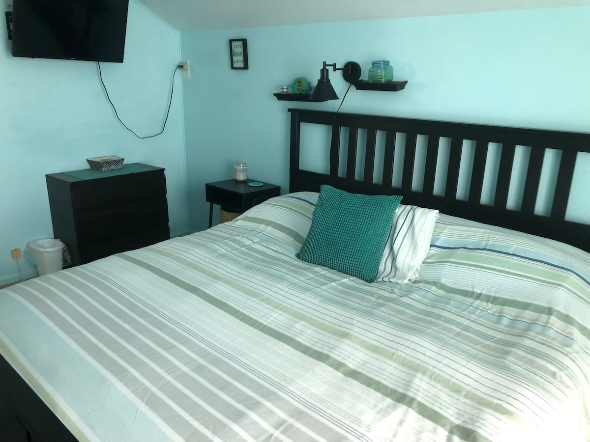 King bed, great comfort and space