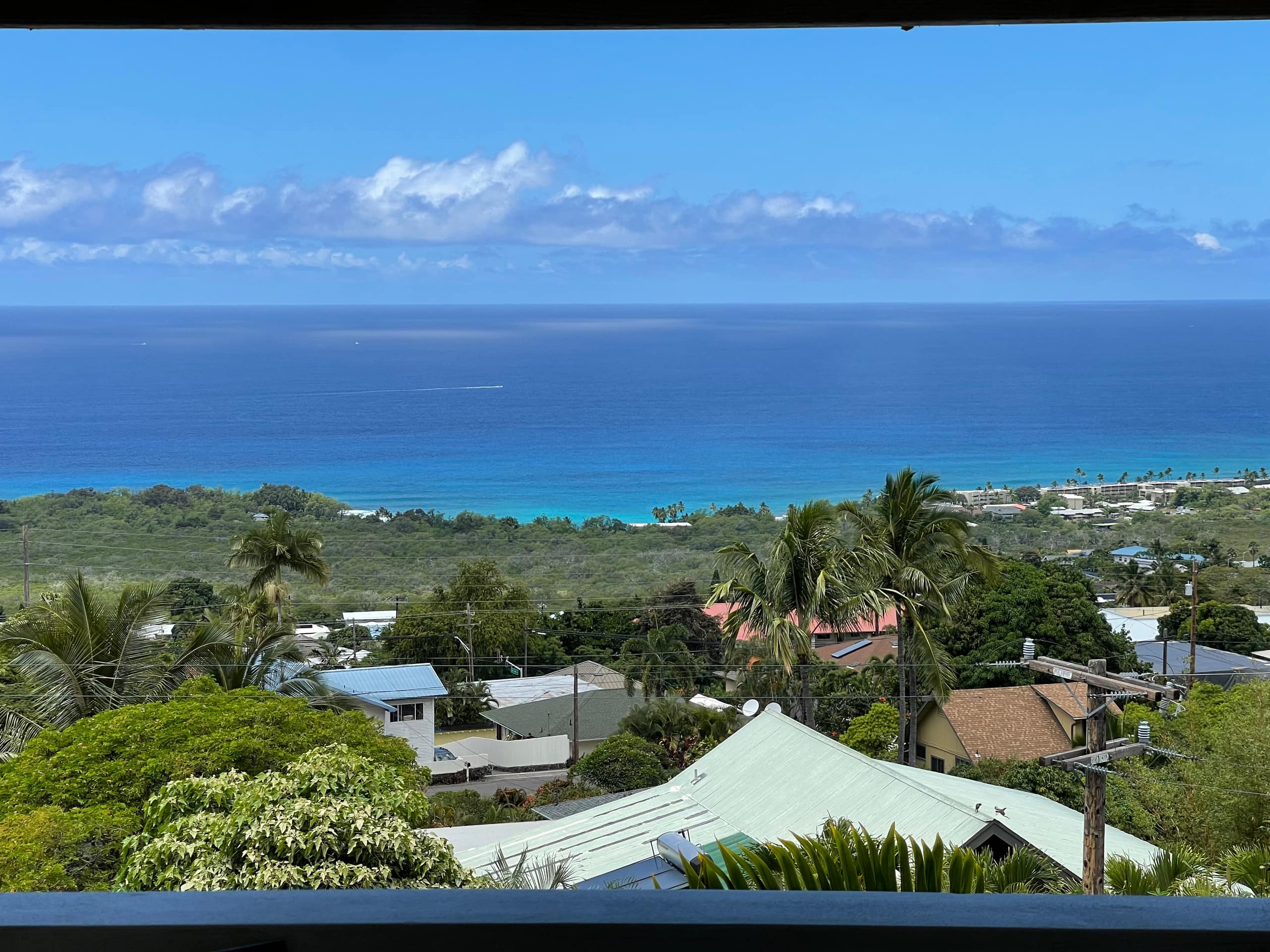 Home in Kailua-Kona · ★4.97 · 2 bedrooms · 2 beds · 1.5 baths - Image 37