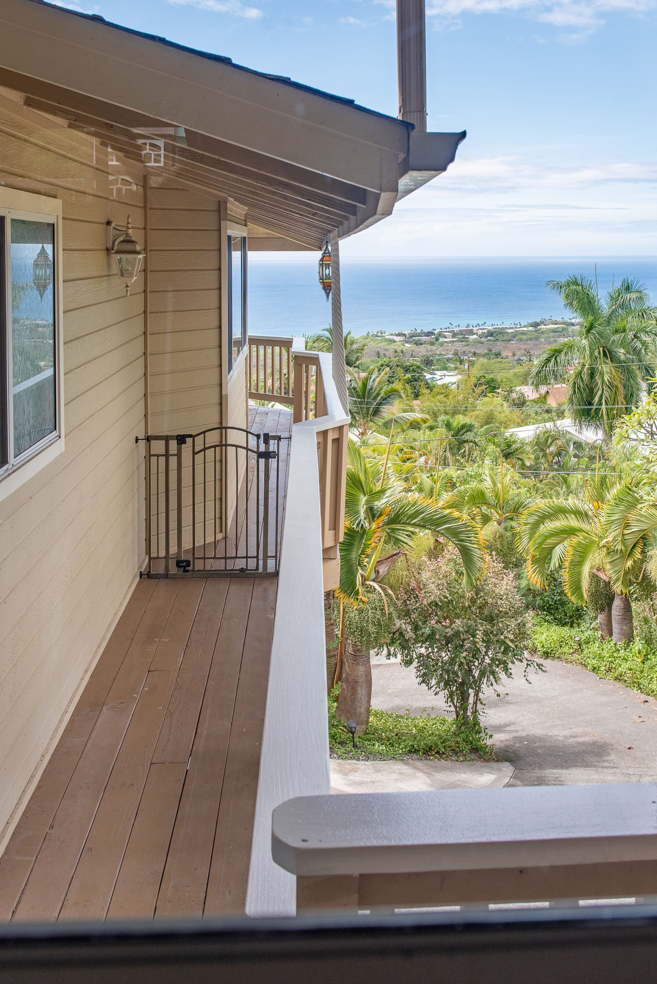 Home in Kailua-Kona · ★4.97 · 2 bedrooms · 2 beds · 1.5 baths - Image 19