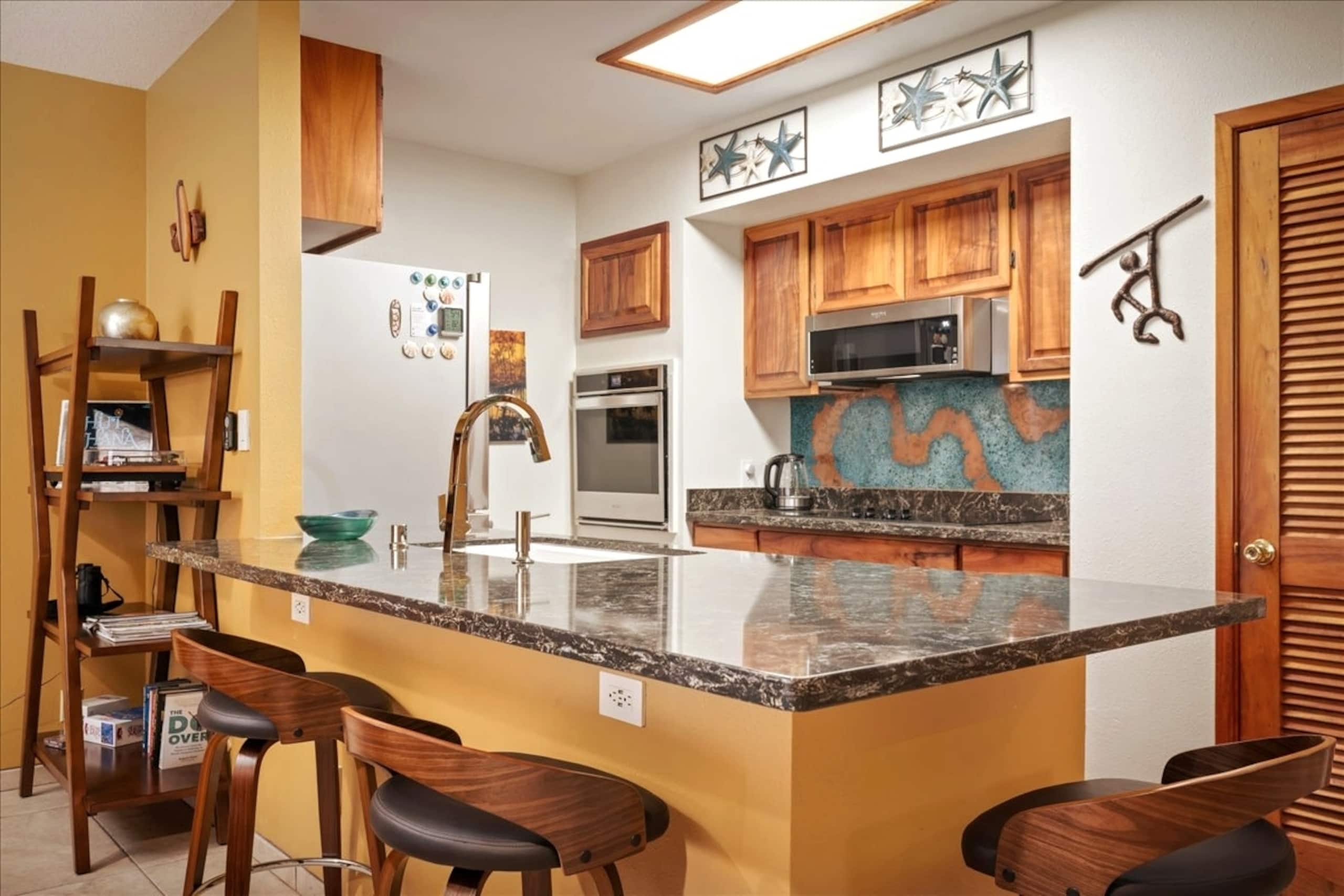 Condo in Kailua-Kona · ★4.94 · 1 bedroom · 1 bed · 1 bath - Image 13