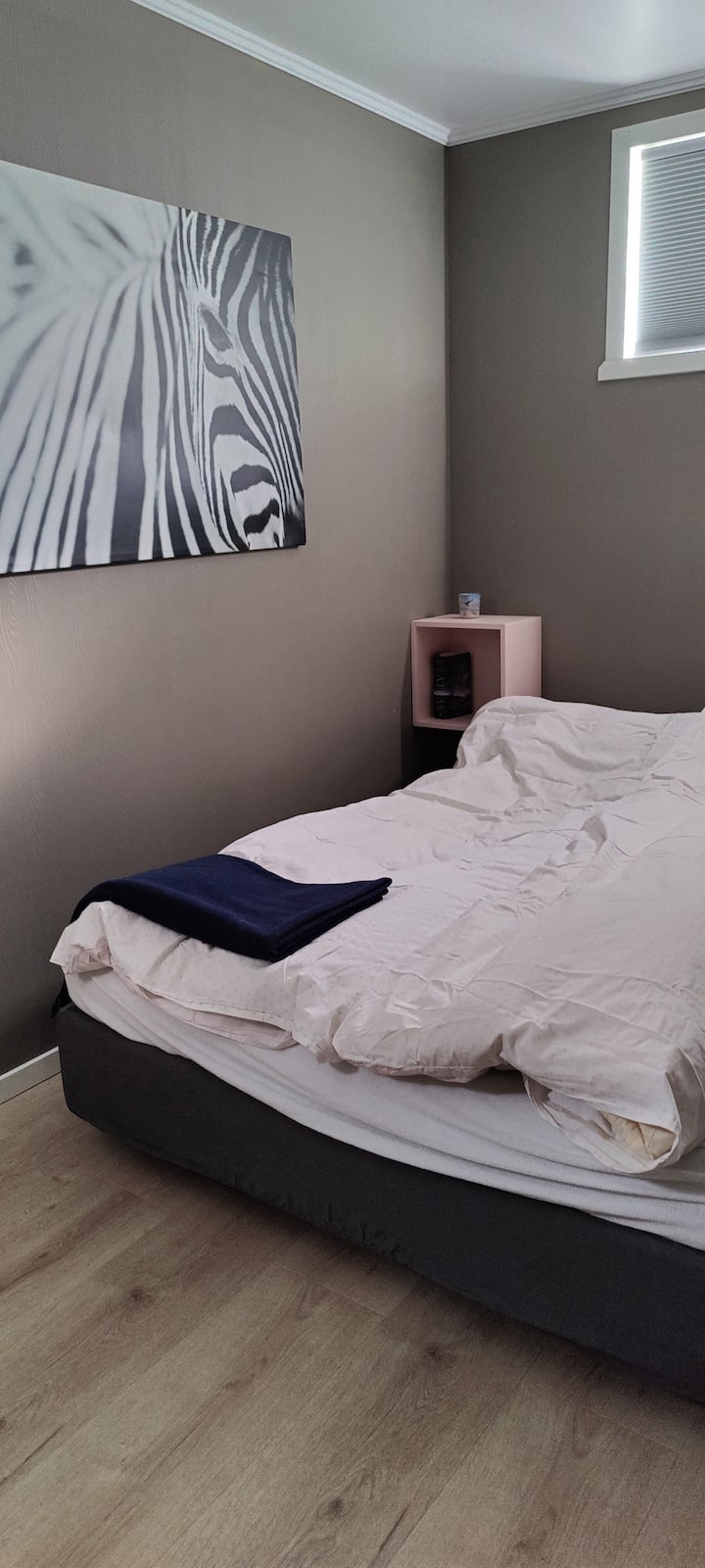 Najväčšia spálňa má 140 cm posteľ s dvoma prikrývkami.