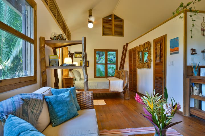 La Casita. Off-grid Jungle Cabin, Secluded Retreat - Honduras