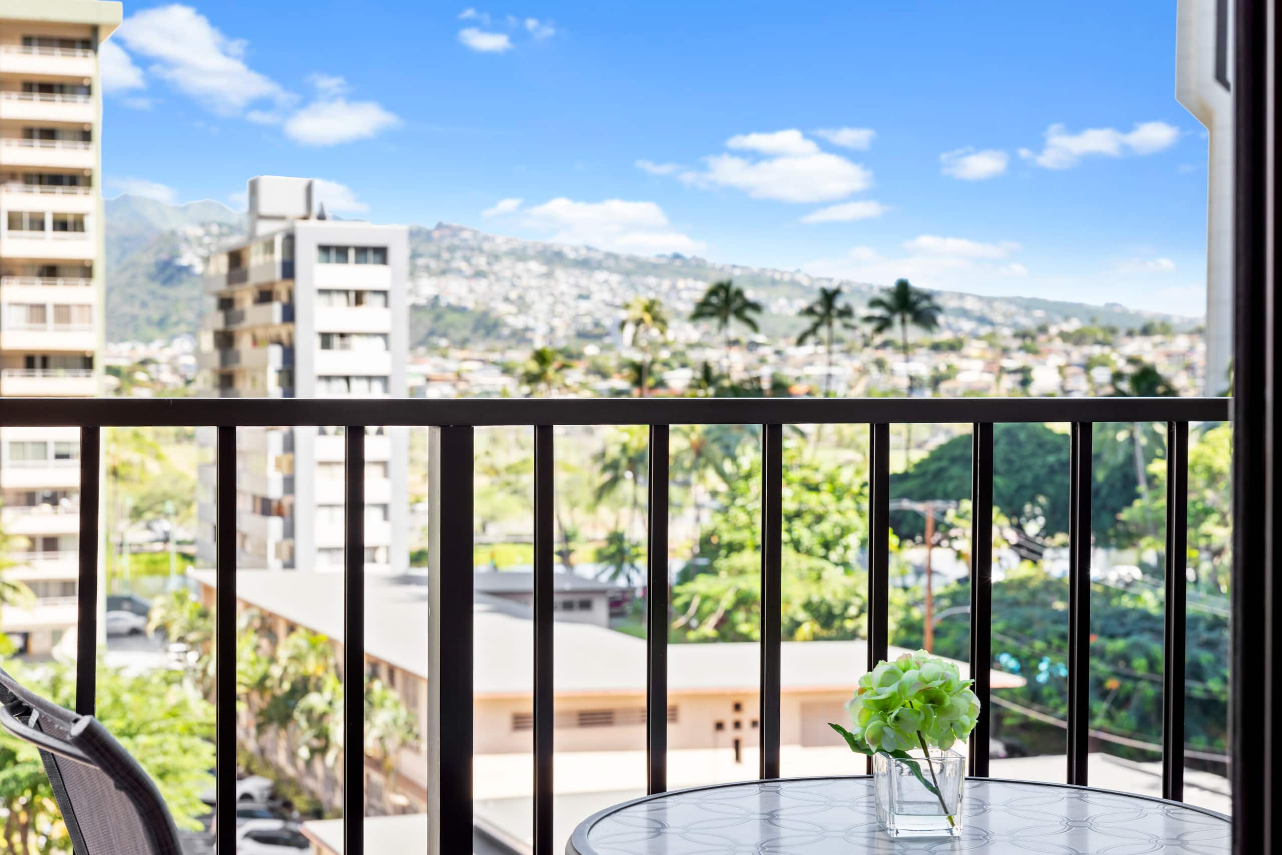 Condo in Honolulu · ★4.78 · 1 bedroom · 3 beds · 1 private bath - Image 58
