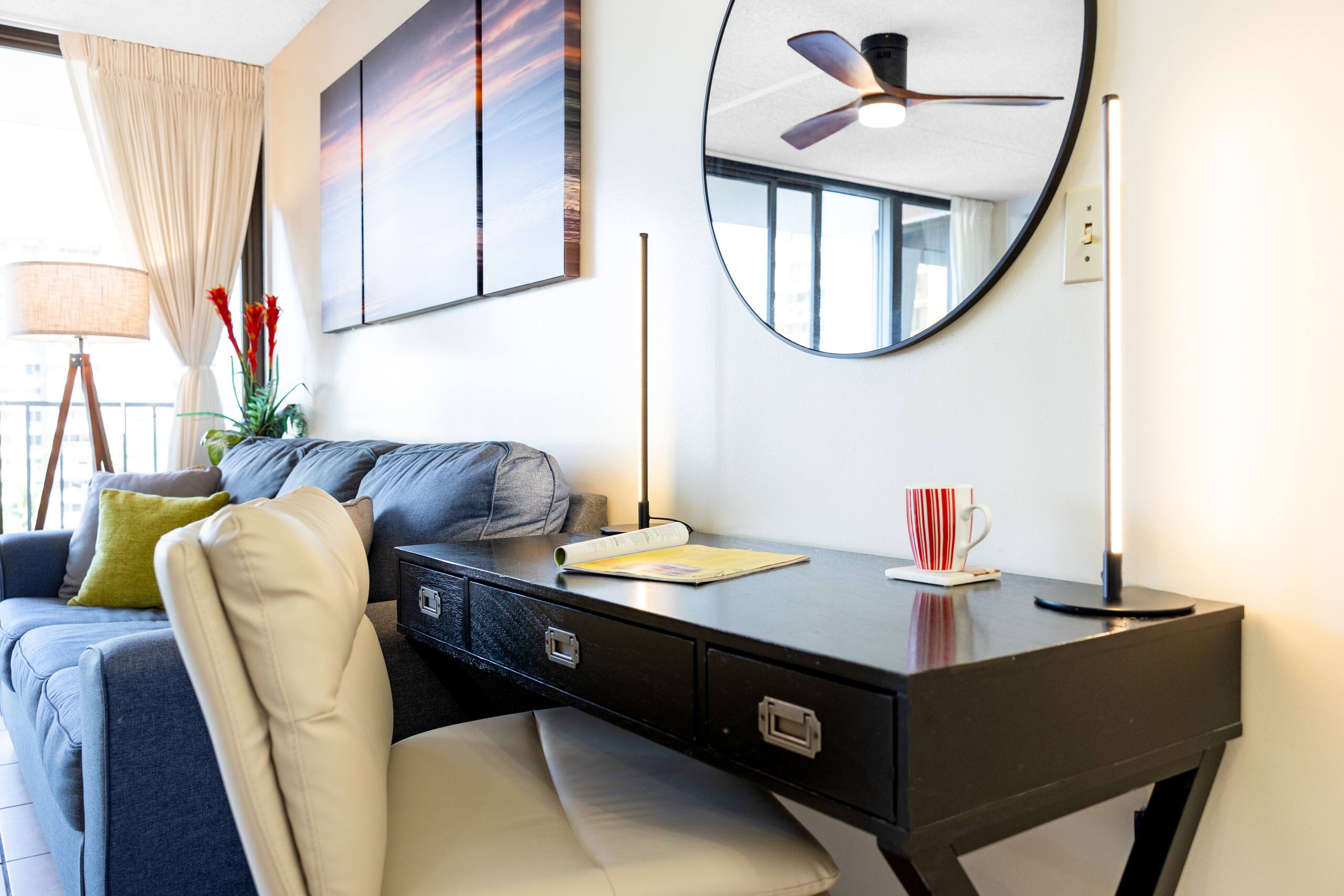 Condo in Honolulu · ★4.78 · 1 bedroom · 3 beds · 1 private bath - Image 11