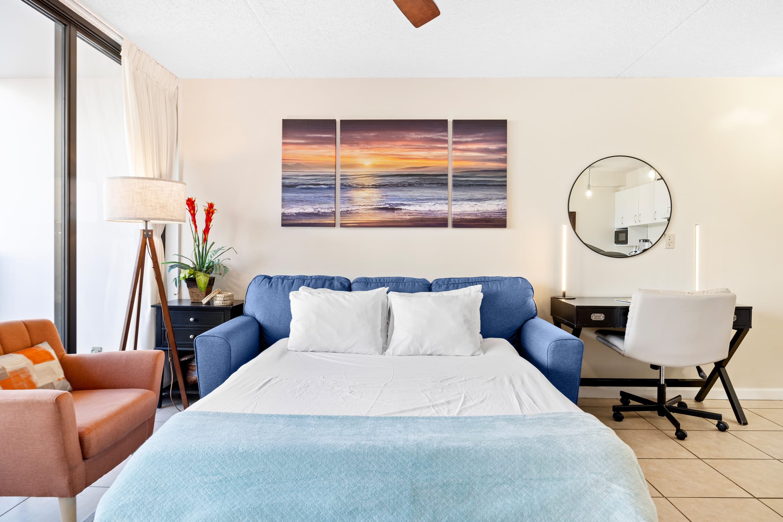 Condo in Honolulu · ★4.78 · 1 bedroom · 3 beds · 1 private bath - Image 7