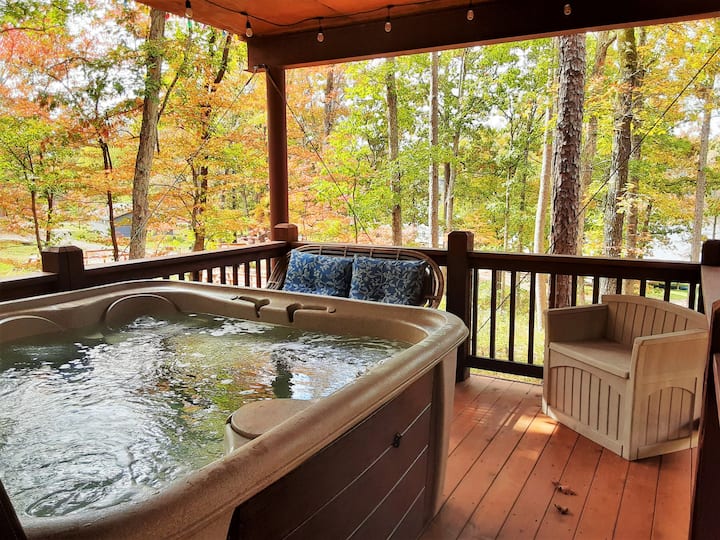 Spring Lake Ranch Tree House 1 "High Hope" Treehouses for Rent in