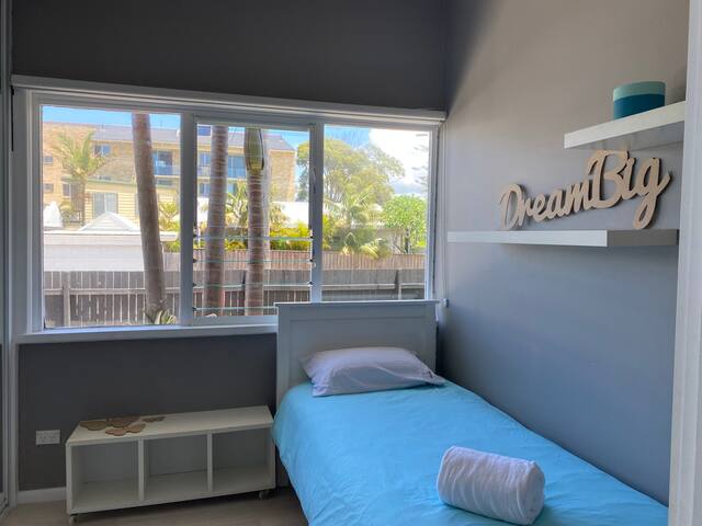 Family Beach Side Holiday Dream gallery image 5