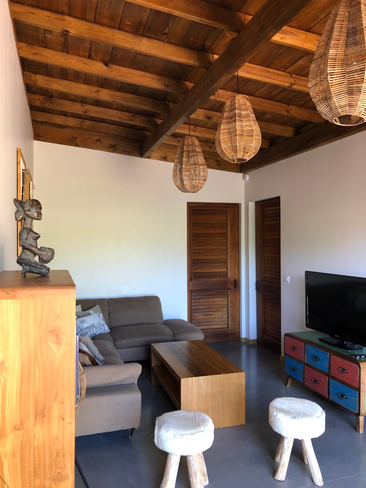 Successful Airbnb property: Charming holiday villa by the lagoon in Saint Paul