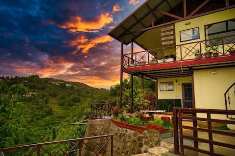 Forester North - Farm Stay in Kanatal