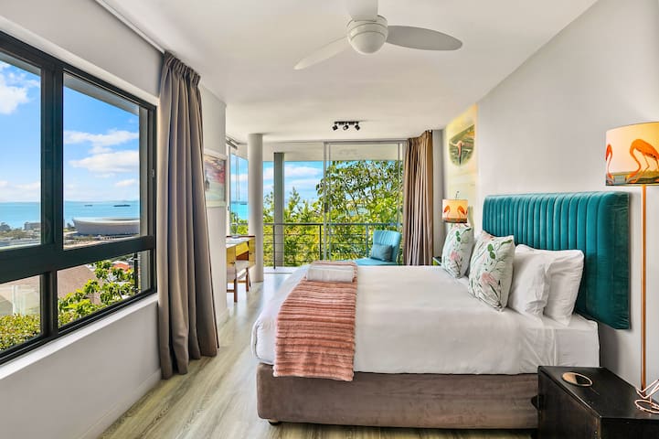 Central Garden Oasis | Superb Views gallery image 2