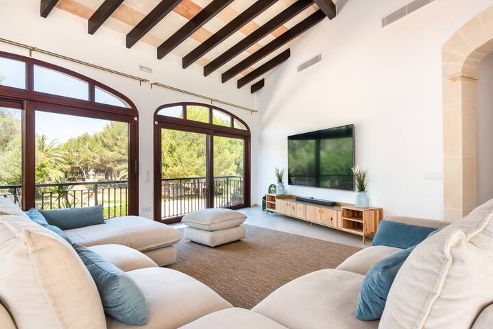 Privacidad, inmensa Villa, tenis, piscina.. gallery image 3