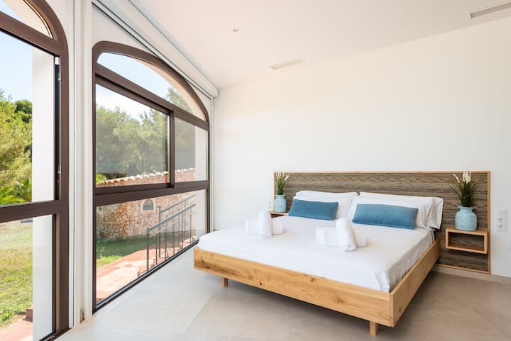 SPÁLŇA 1:  vlastná kúpeľňa