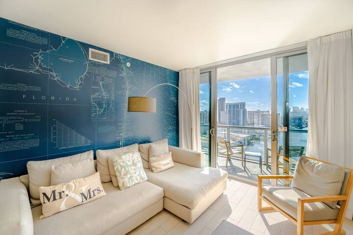 Great 2BR Condo Amazing SouthBay&OceanView 22Floor gallery image 2