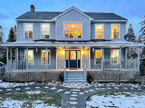 Blue Lobster & Acadia Escape(sleeps 19)