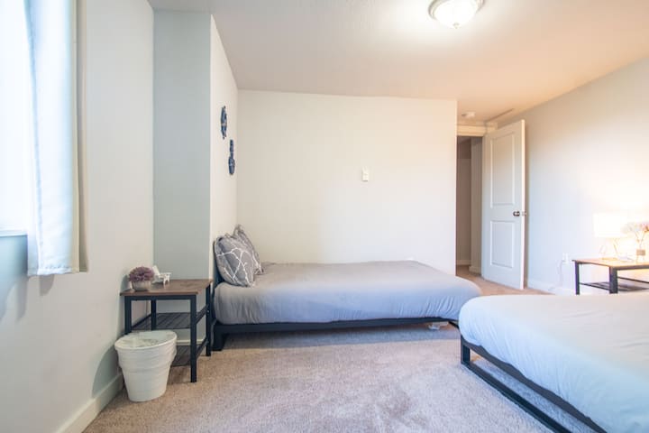 غرفة النوم 2