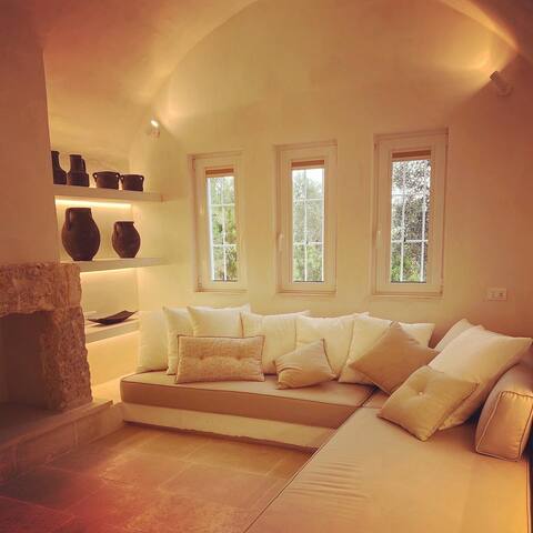 Trullopadronale-PrivatePool ExclusiveVilla Ostuni gallery image 3