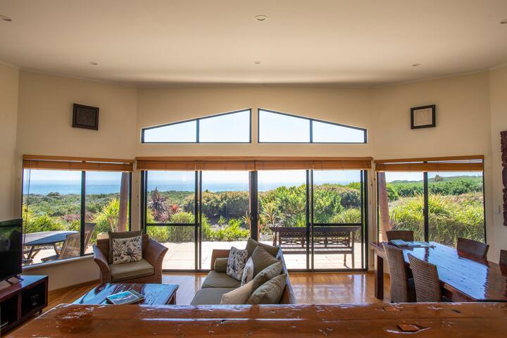 Villa – Bussell gallery image 4