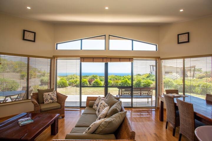 Villa – Georgette – 2 night gallery image 3