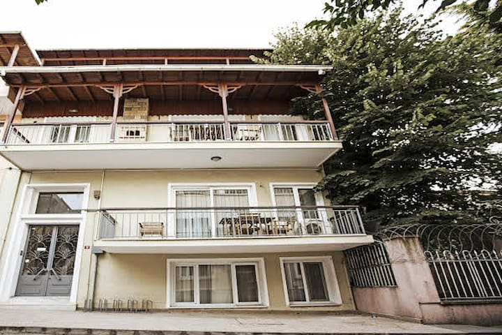 Superior Apartment (Street View)