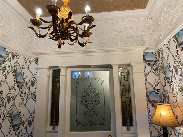 A fabulous Town House (licence no: EH-70296-F) gallery image 3