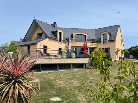 5* Villa LE REPERE: pool, spa, sea view & beach