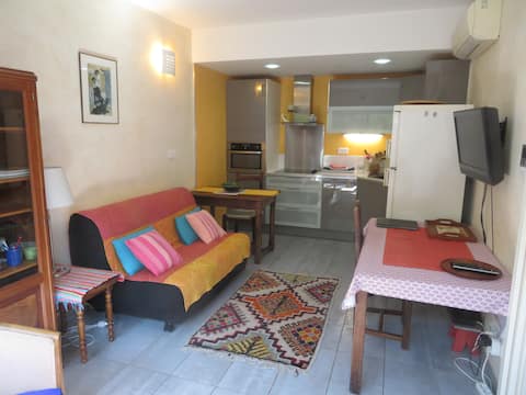 Top Airbnb: Studio (F2), quiet, independent, furnished, 40 m2. à Les Cévennes