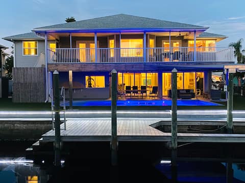 3900 sqft waterfront home, heated pool, near beach