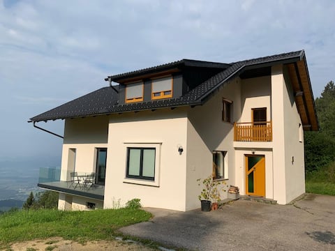 Leistungsstarkes Airbnb: Above the clouds in Kärnten