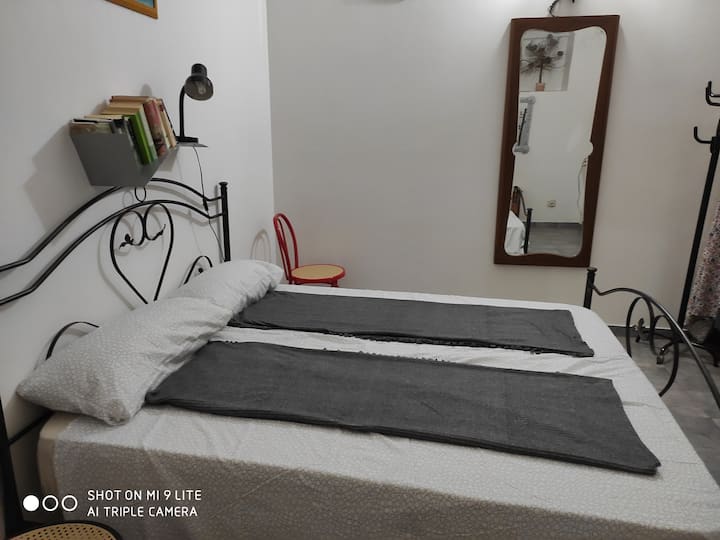 Საძინებელი 1