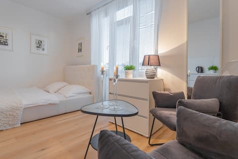 Cosy apartment close to the centre with terrace