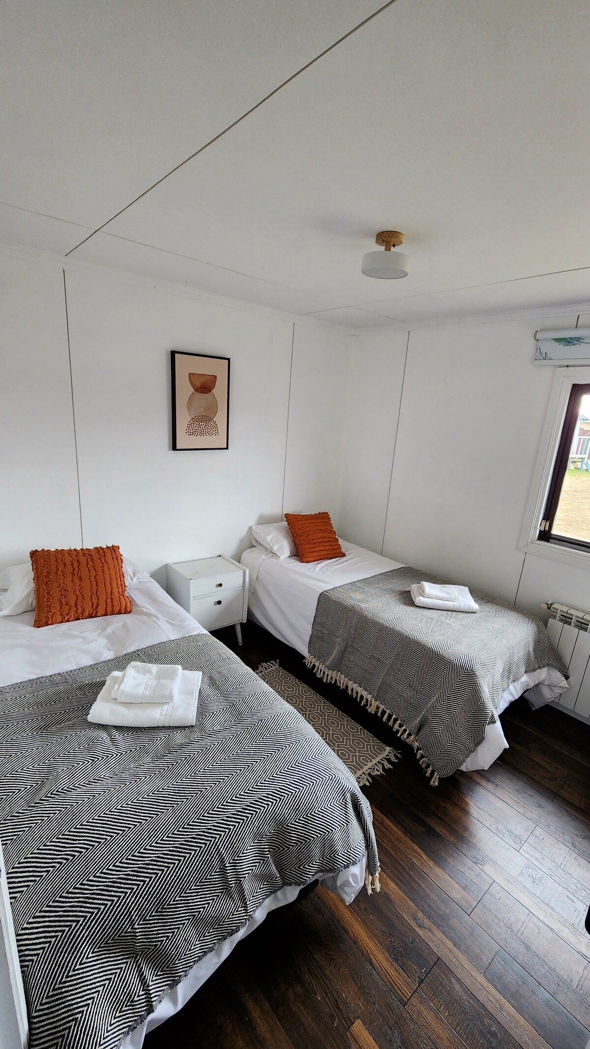 Dormitorio (4) dos camas de una plaza