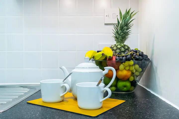 Clean, Modern 2 bed 2 bath gallery image 5