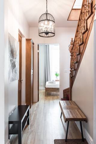 Rural Chic Inspired 4BDR Home -Downtown gallery image 5