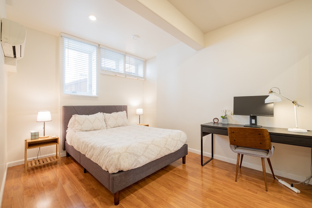 Bedroom 2 with office space