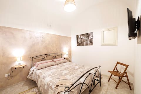 Corso Umberto I [Kitchen & WiFi] Portico Rodriguez
