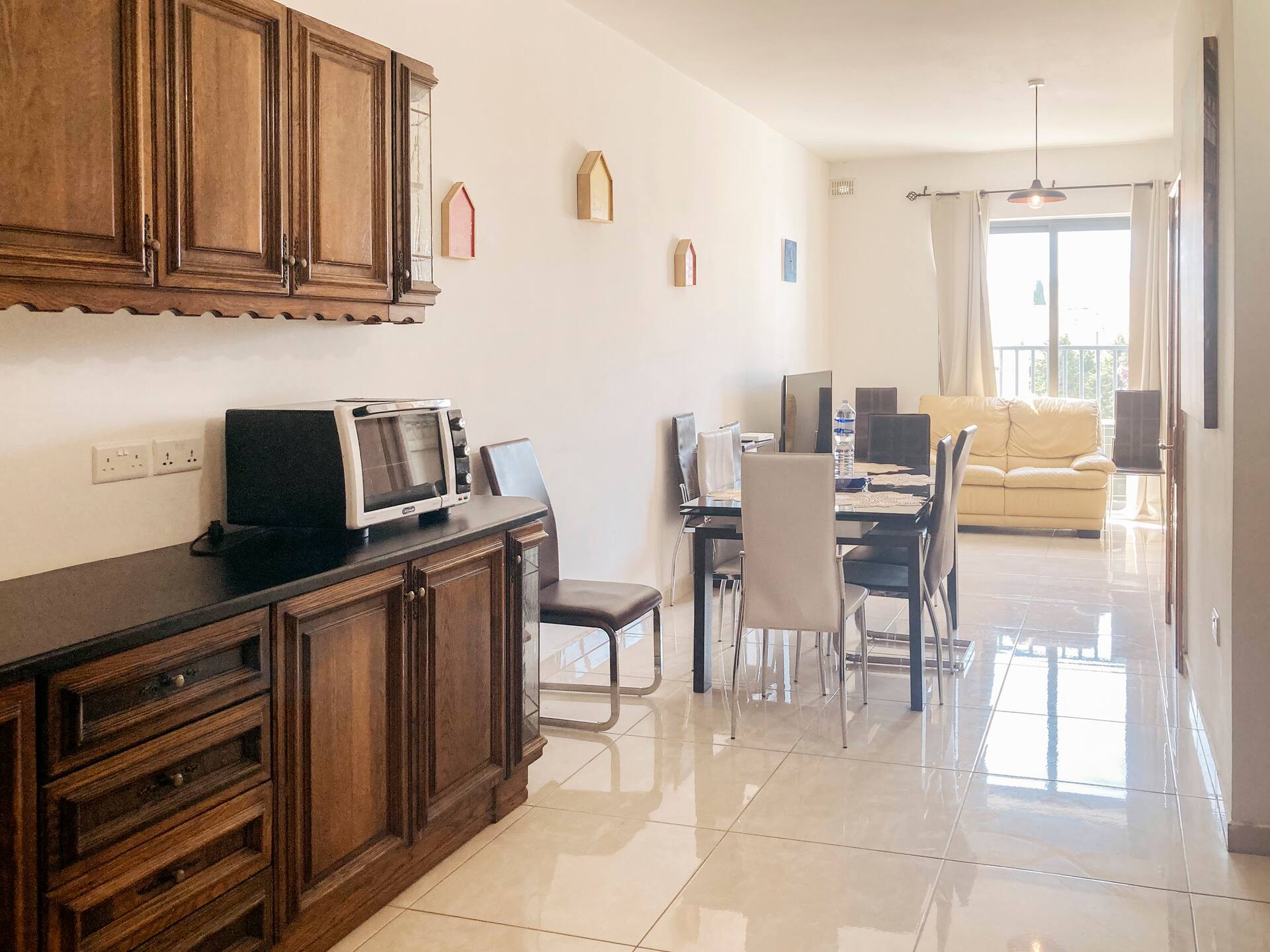 4BR 4BATH XL Central Home, near Valletta & Sliema