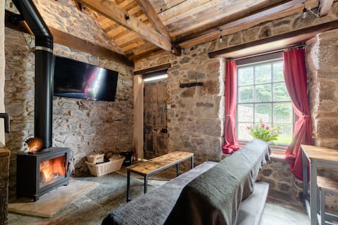 Cornwall stay, Log Burner/no cleaning fee.