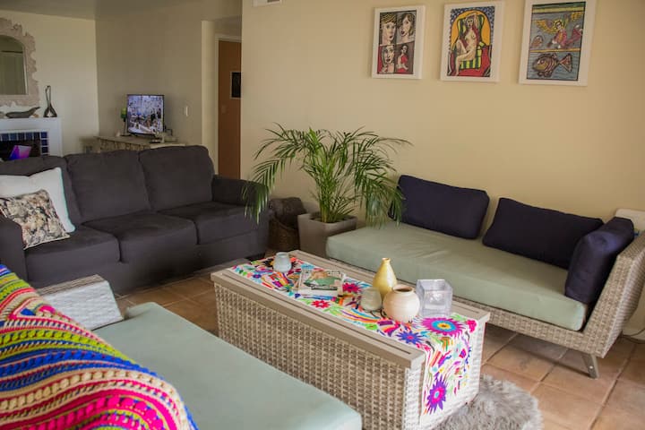 მისაღები ოთახი