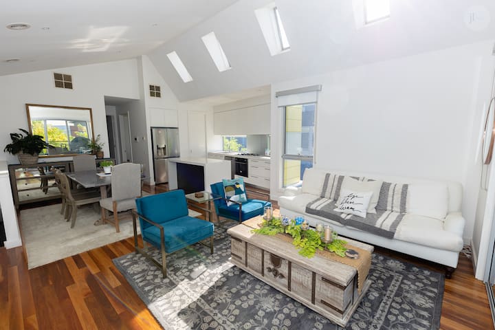 King Suite in Marine Sanctuary Home