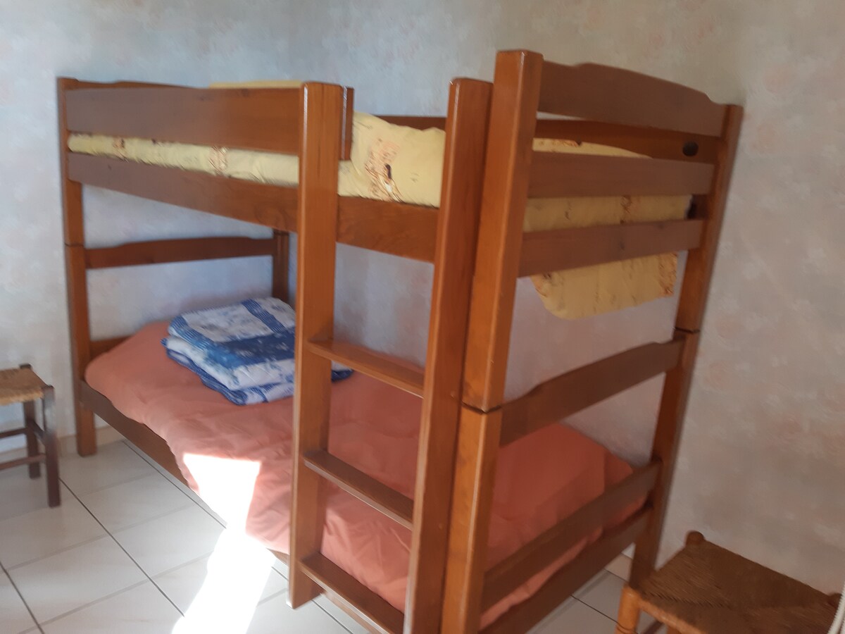 habitación 3 con literas de 1 plaza