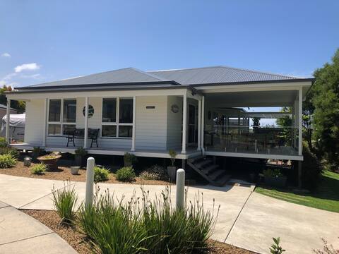 Tranquility on Milford - 3 bedroom beach house