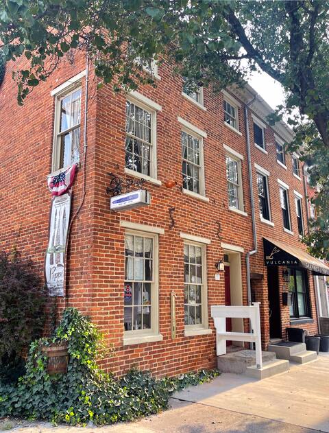 Experience Historic York in the Pen House Suite