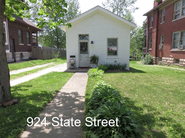 Quincy Vacation Rentals & Homes Illinois, United States Airbnb