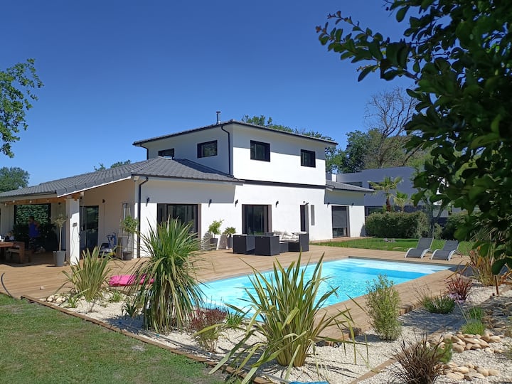 Grande Maison Avec Piscine - Cestas