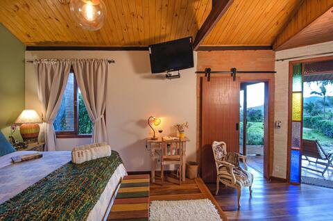 Visc de Mauá Maitri Bungalow with a privileged view