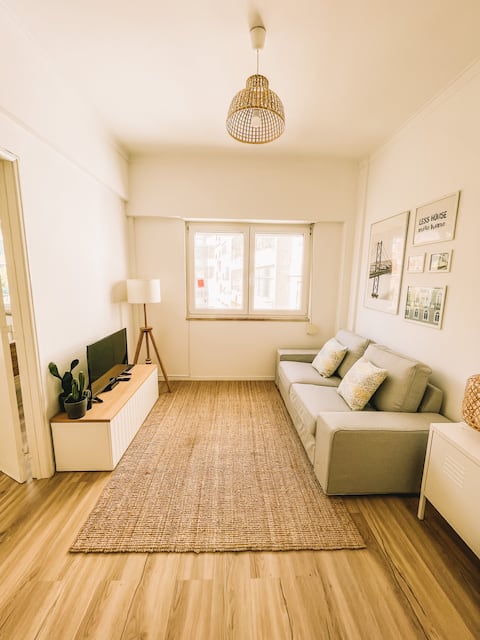 Top Airbnb: Iconic modern Apartment near Belém em Ajuda