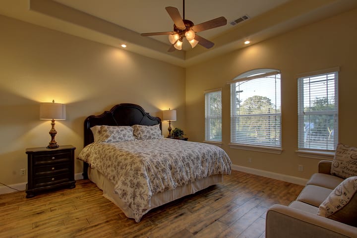 غرفة نوم الضيف