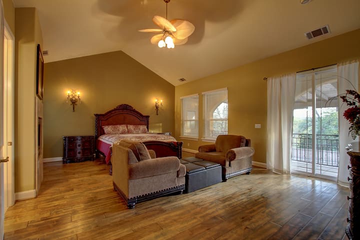 الجناح الرئيسي